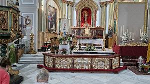 0 10 NOTRE DAME DE SANTA CRUZ ATTEND SA CELEBRATION EGLISE SAN PEDRO ALMERIA